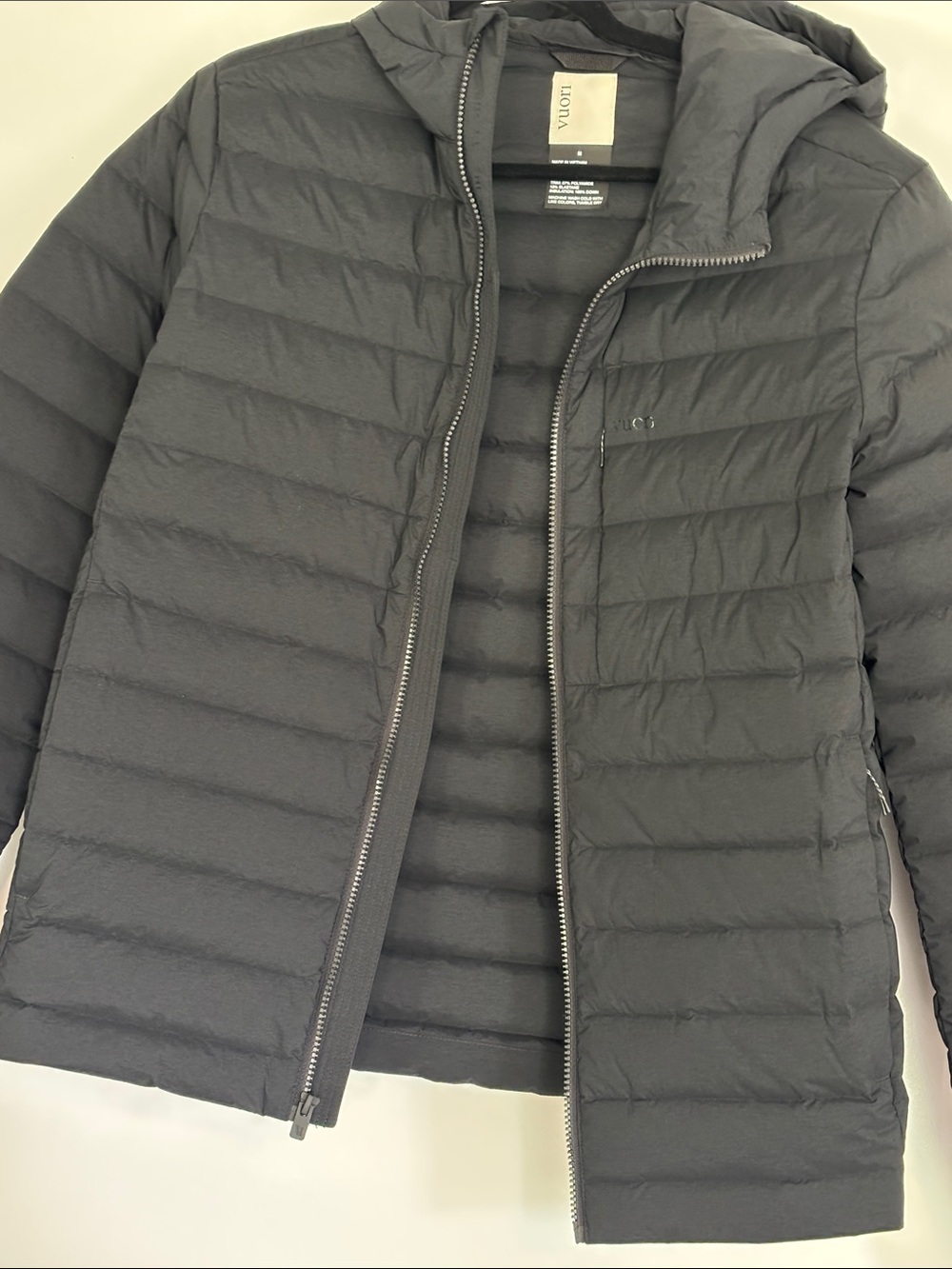 Vuori Men's Black Steadfast Hooded Winter Jacket Size Medium New With tags